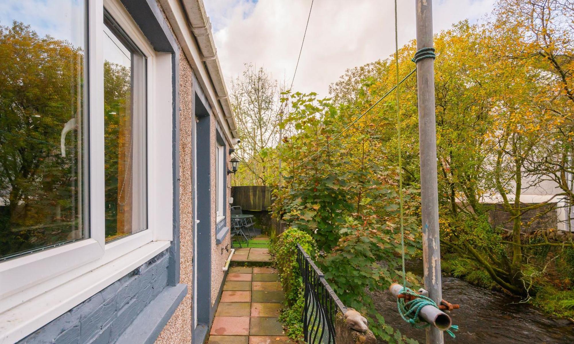Riverside Great House In The Afan Forest Bike Park By Staystaycations Glyncorrwg Exterior foto